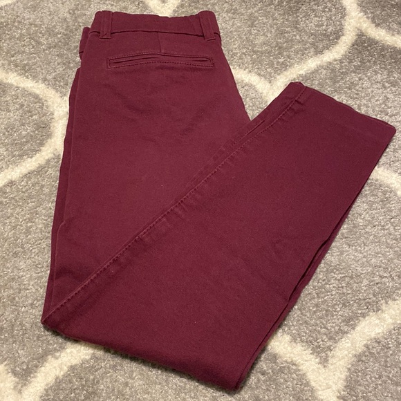Gap Slim City Crop pants, burgundy, size 2r - Picture 1 of 5